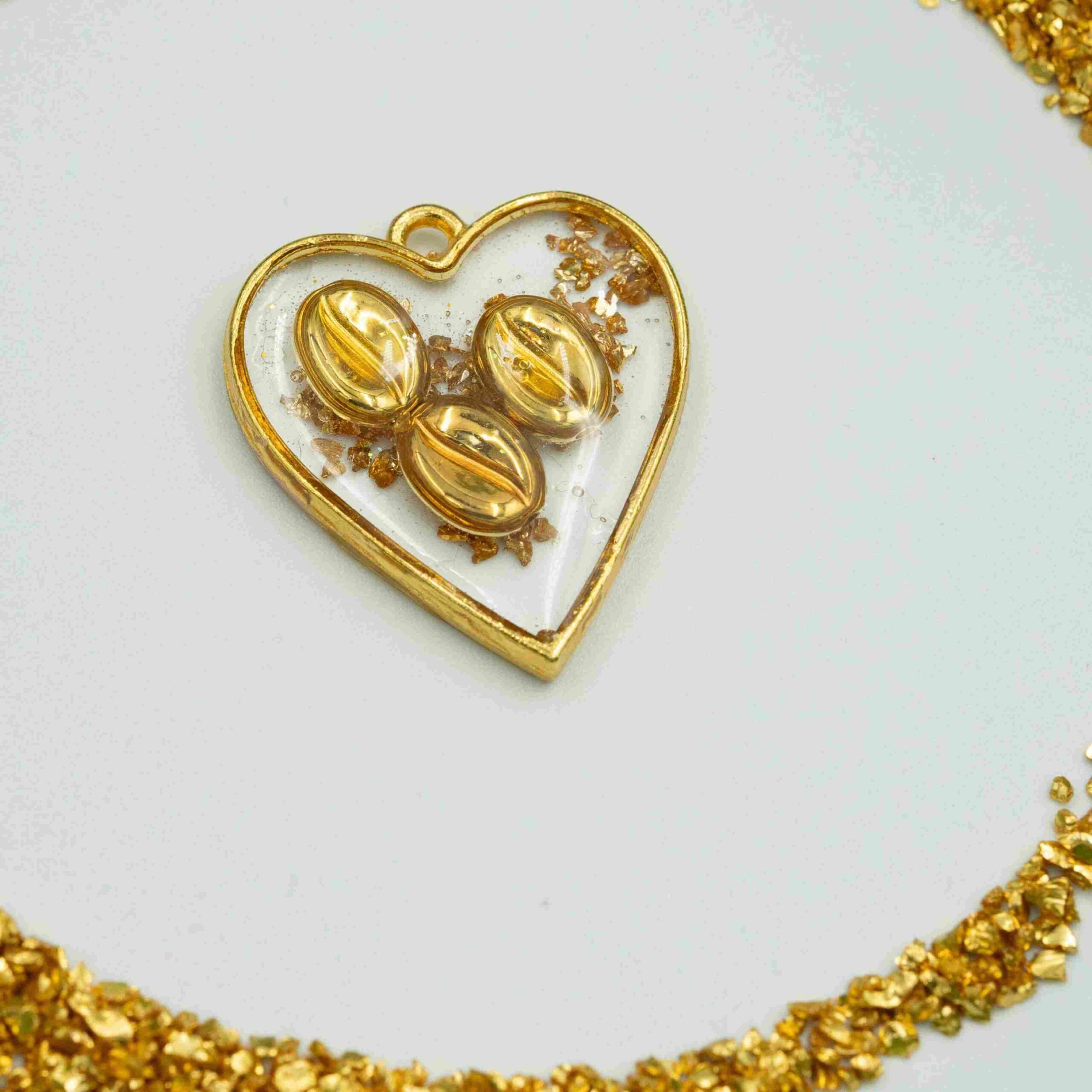 Złota zawieszka z kawą 2